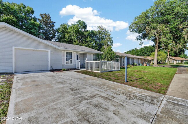 Foto del edificio - 1133 Squirrel Nest Ln