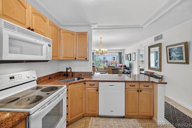 Building Photo - 1541 S Ocean Blvd