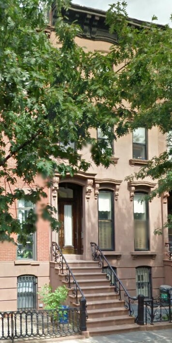 Building Photo - 121 Saint James Pl