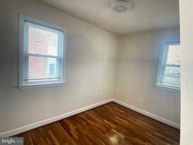 Foto del edificio - 2588 Iverson St