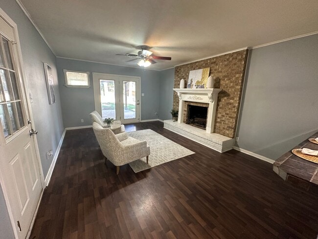 Building Photo - Beautiful Southern Hills Home