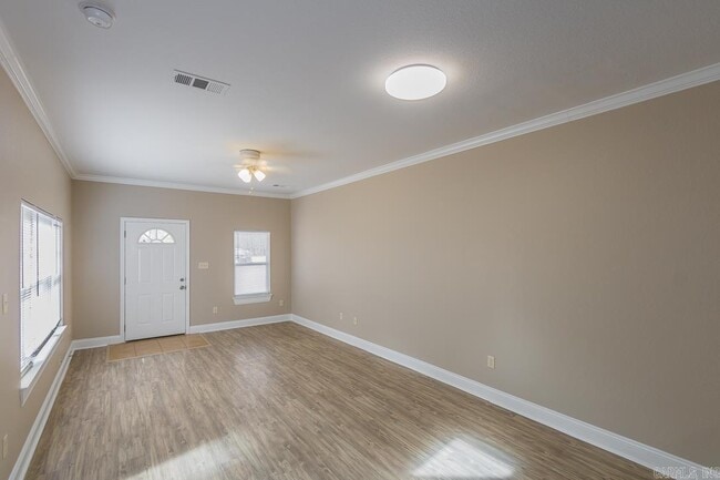 Foto del edificio - 1216 Sadie Dr