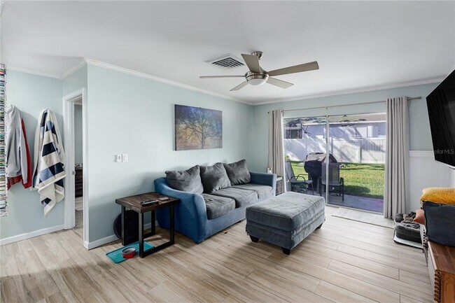 Foto del edificio - 2115 9th Ave W