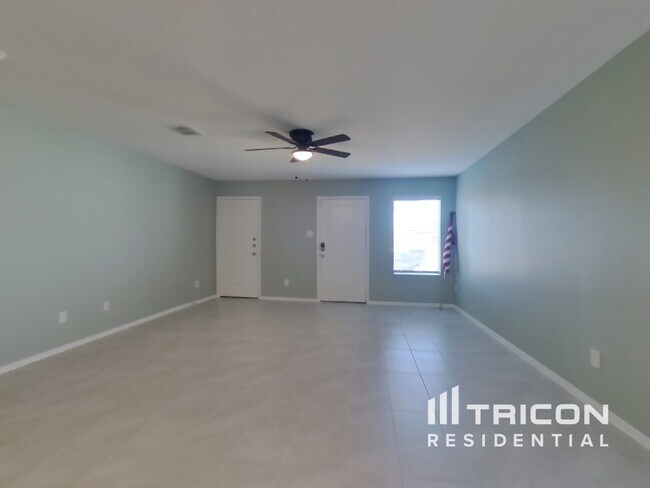 Building Photo - 11824 Mancos Trail Rhome TX