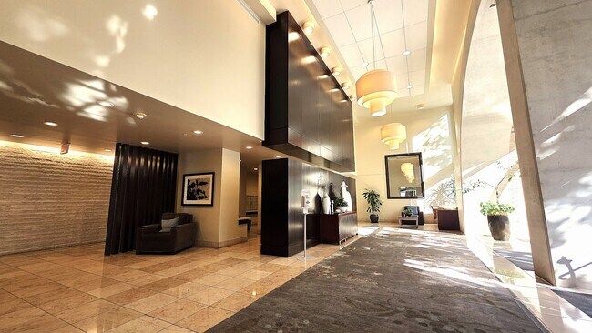 Foto del edificio - 38 N Almaden Blvd