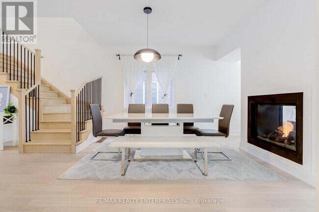 Photo du bâtiment - 61 Wheatfield Rd