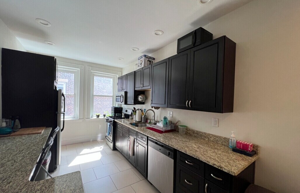 181 Harvard St Unit 3, Brookline, MA 02446 181 Harvard St Brookline