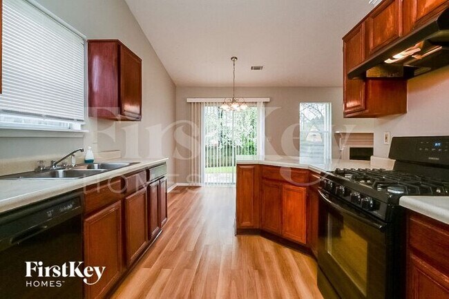 Foto del edificio - 478 Thomas Downs Way