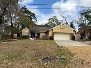 Building Photo - 990 Campello St