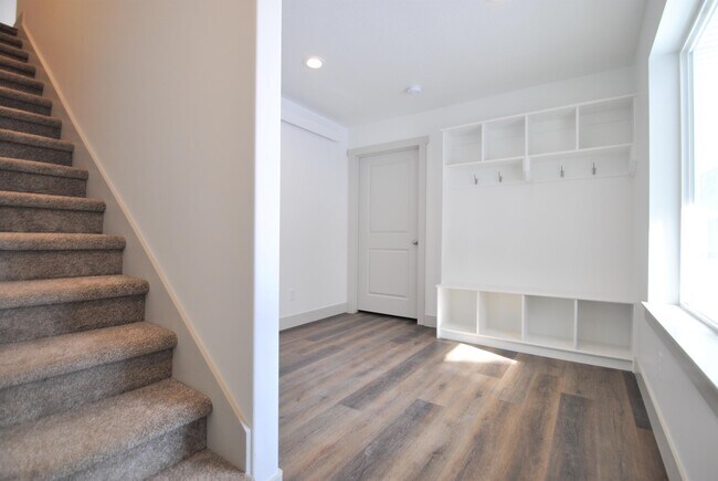 Building Photo - 652 S 450 E