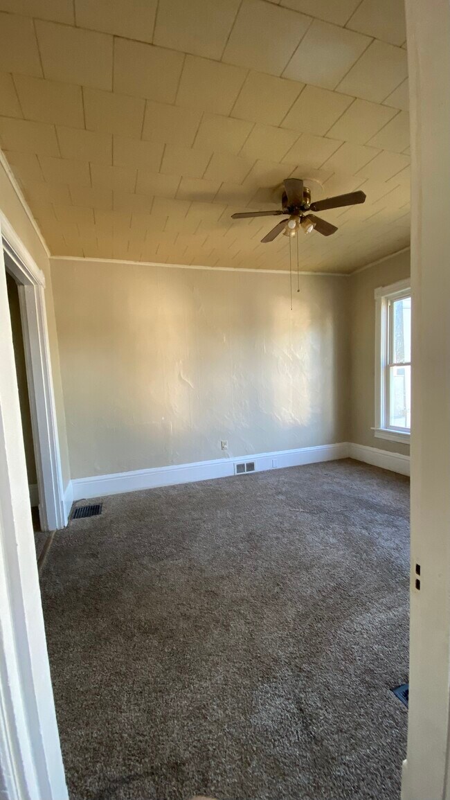 Foto del edificio - 401 1st Ave