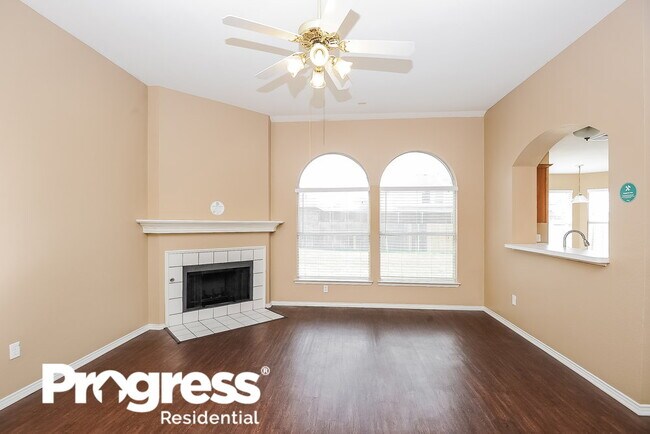 Foto del edificio - 1626 Redwood Dr