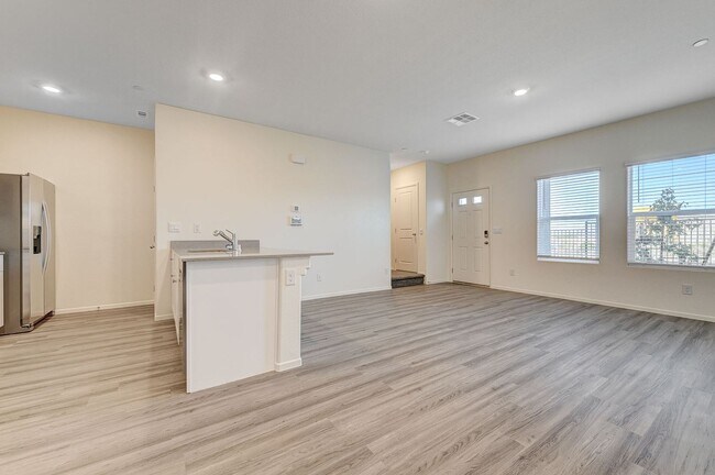 Foto del edificio - Brand New 3 Bedroom townhome in Henderson!