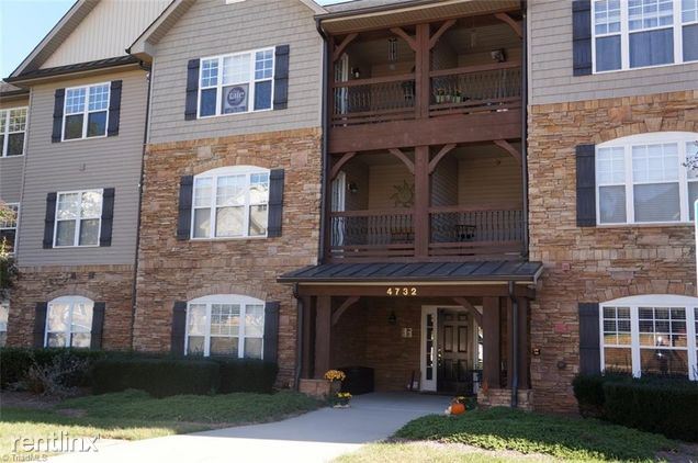 Foto principal - 4762 Tatton Park Cir
