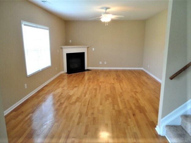 Foto del edificio - 1401 Birkdale Circle