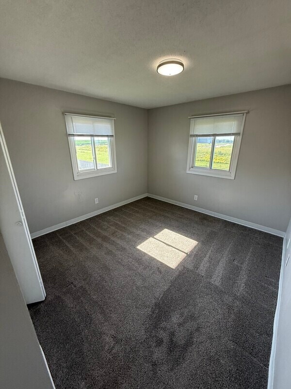 Building Photo - 1014-1028 Shagbark Drive - 5