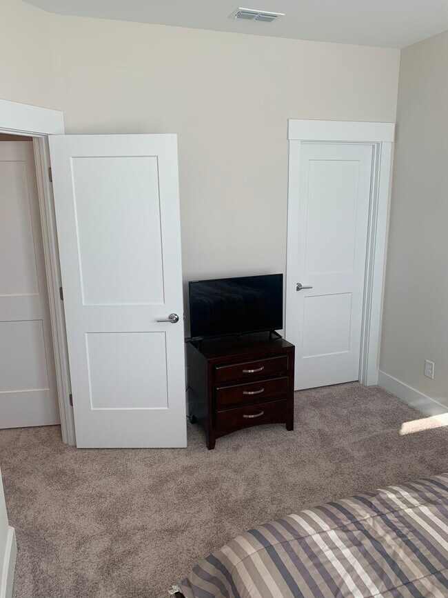 Building Photo - 3007 Citizens Ln