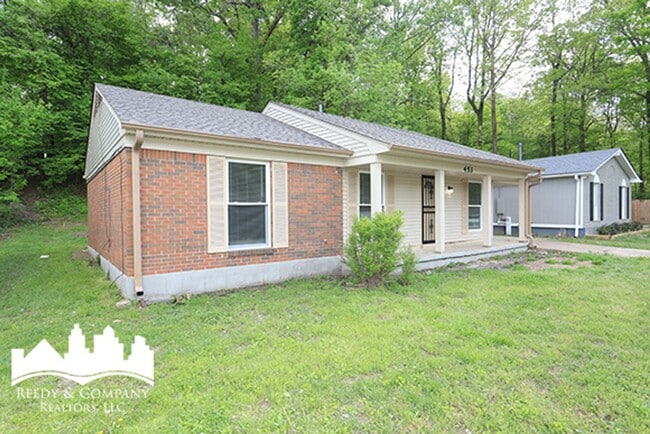 Foto del edificio - 453 Fox Valley Dr