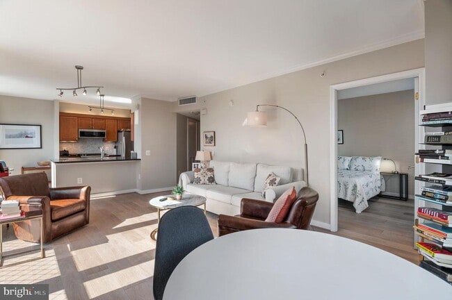 Foto del edificio - 631 D St NW