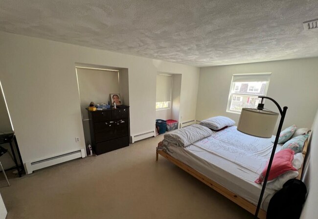 Building Photo - 69 Saco St