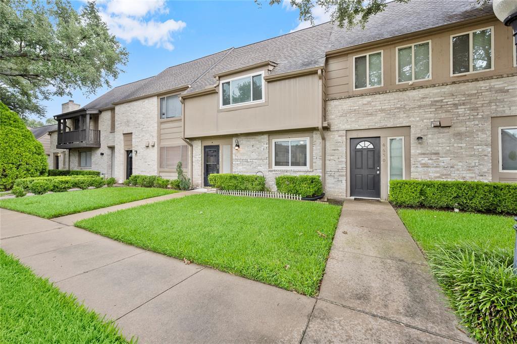 Foto principal - 6652 Montauk Dr