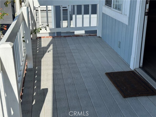 Foto del edificio - 21851 Newland St