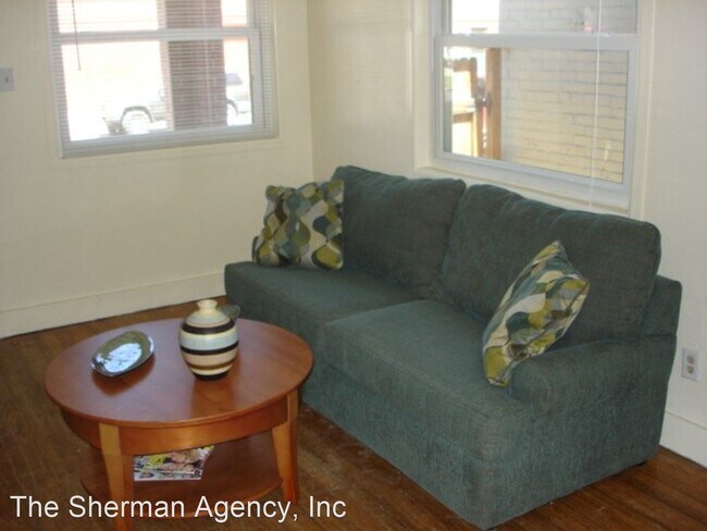 Foto del edificio - 921-925 W 9th Ave