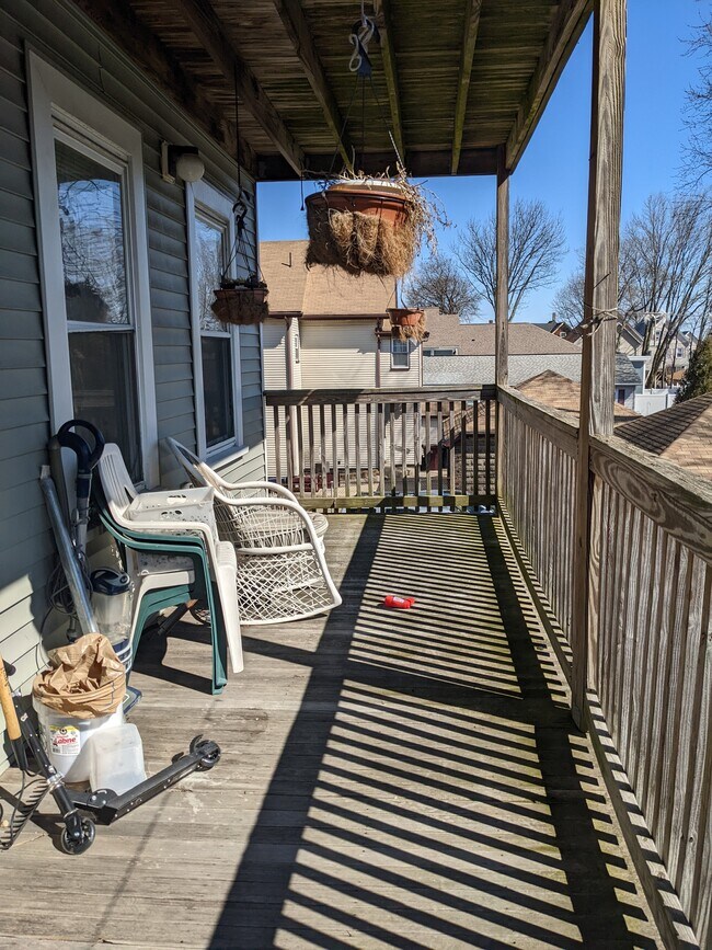 Building Photo - 179 Belmont St