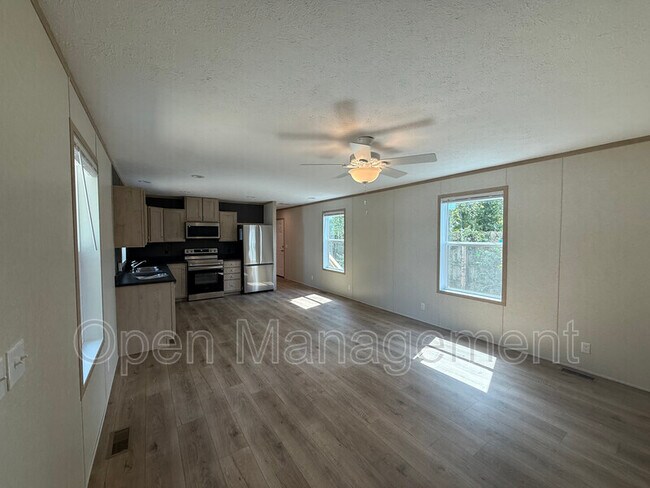 Building Photo - 7534 US-60