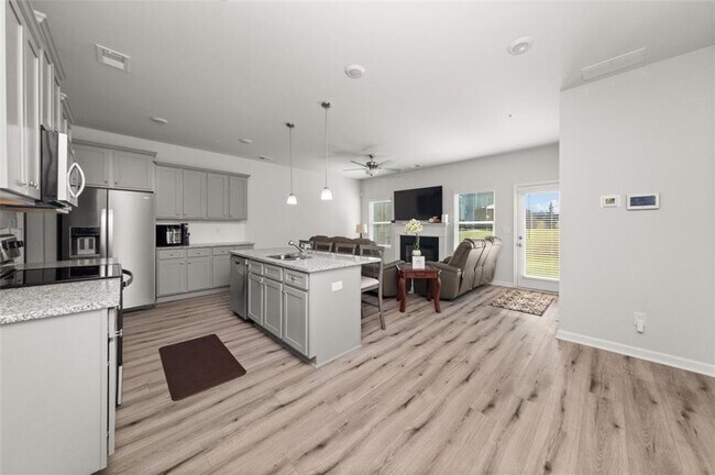 Foto del edificio - 11640 Mendenhall Ct