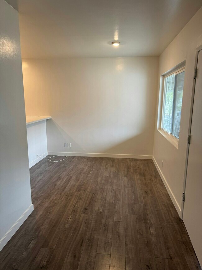 Foto del edificio - 6436 Whitsett Ave