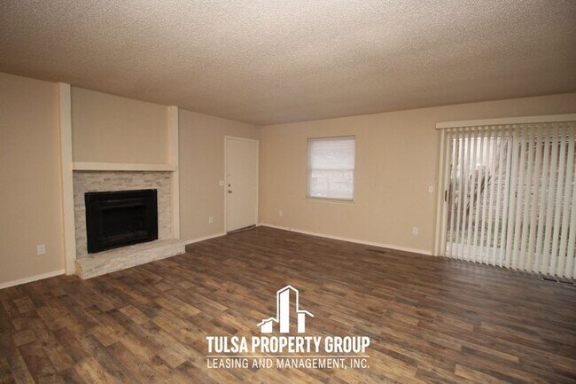 Foto del edificio - 12706 E 39th St