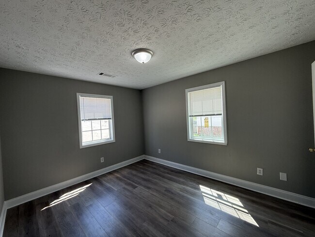 Building Photo - 235 Westchester Cir
