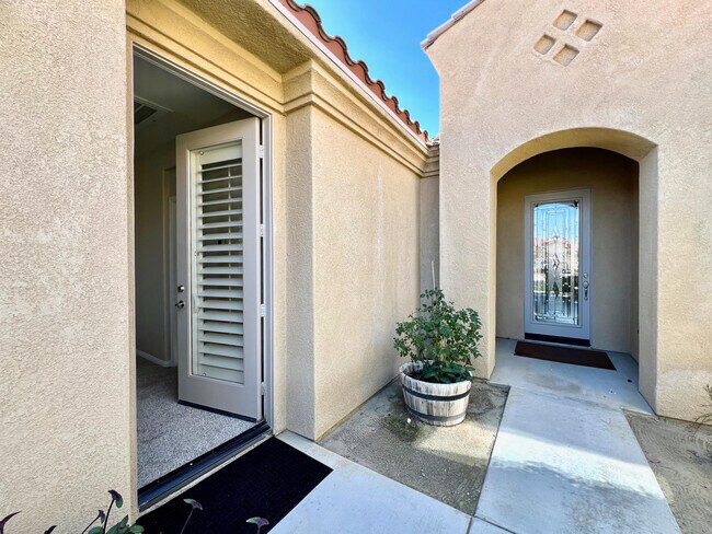 Foto del edificio - 42097 Hideaway St