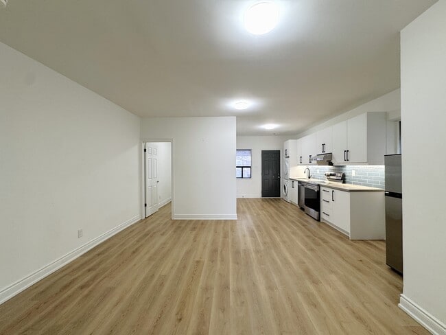 Building Photo - 630 Vaughan Rd