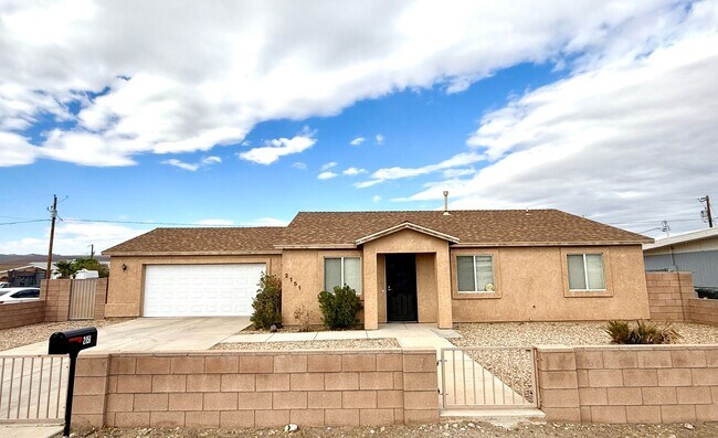 Foto del edificio - Charming 3-Bedroom Home Near Rotary Park for Rent!