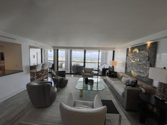 Foto del edificio - 400 N Flagler Dr