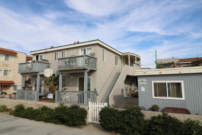 Primary Photo - 3617 Ocean Front Walk