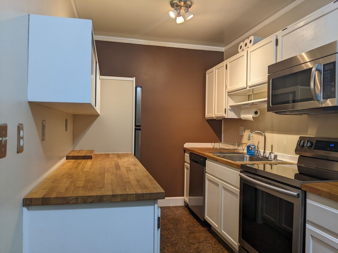 Foto principal - Vintage Cap Hill Condo