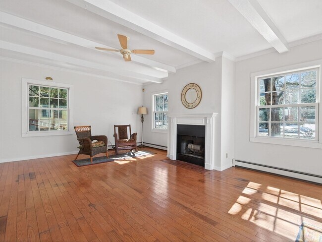 Building Photo - 183 Auburn St