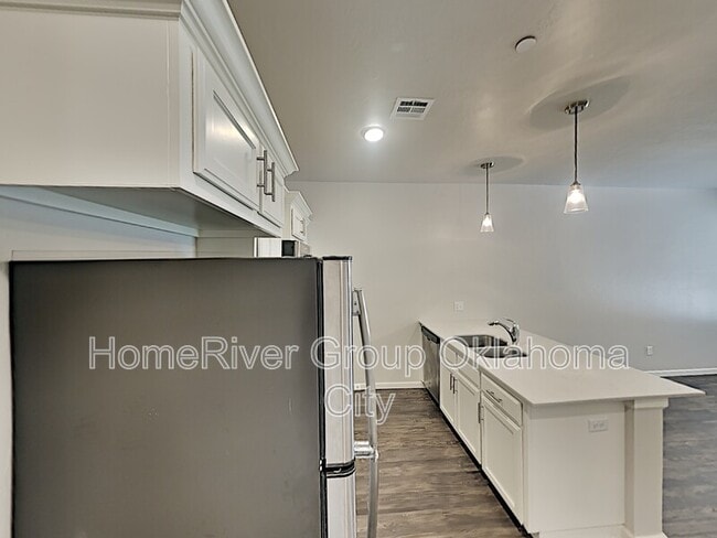 Building Photo - 418 Vail Cir