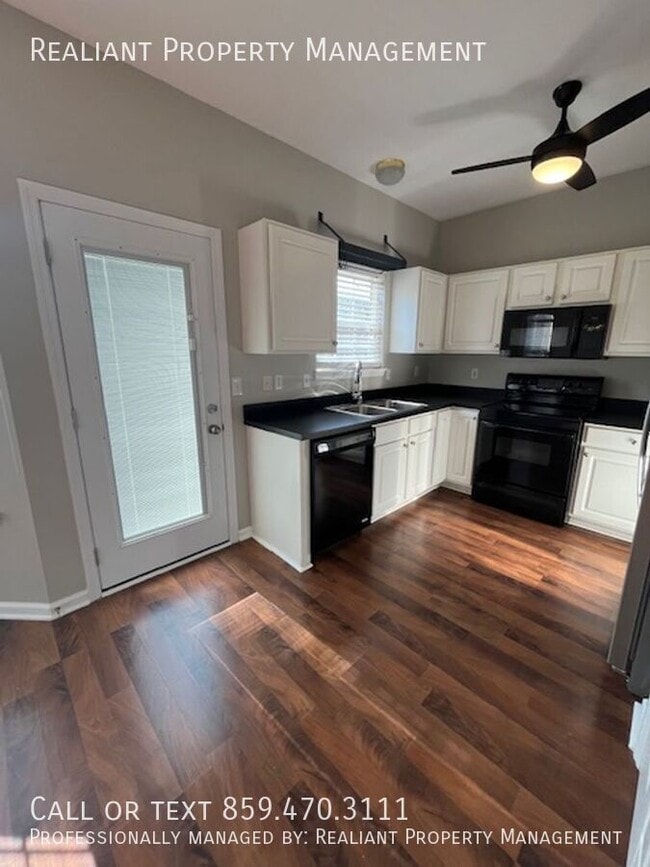 Foto del edificio - 120 Leatherwood Ln