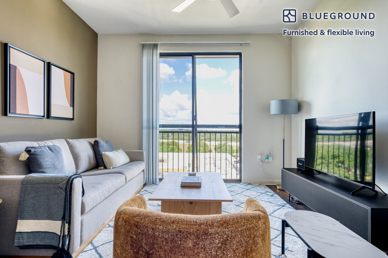 Foto principal - 11501 Century Oaks Terrace
