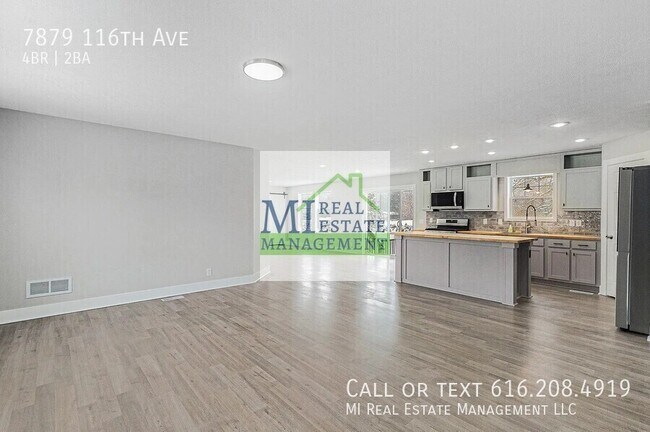 Foto del edificio - 7879 116th Ave