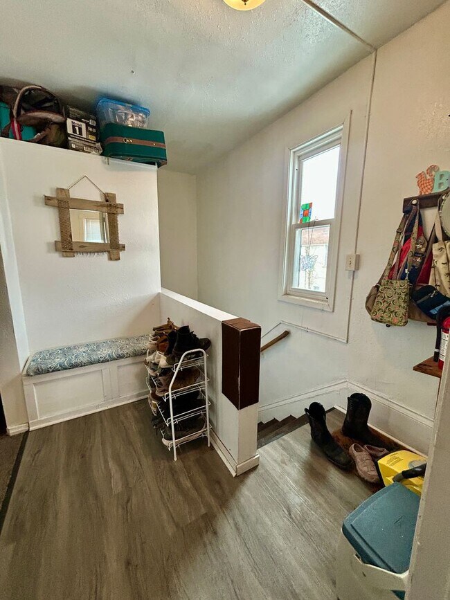 Foto del edificio - 6209 Raleigh St