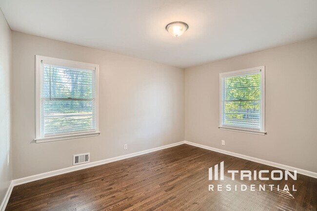 Foto del edificio - 3581 S Sherwood Rd SE