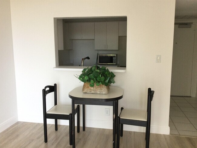 Foto del edificio - 777 S Federal Hwy