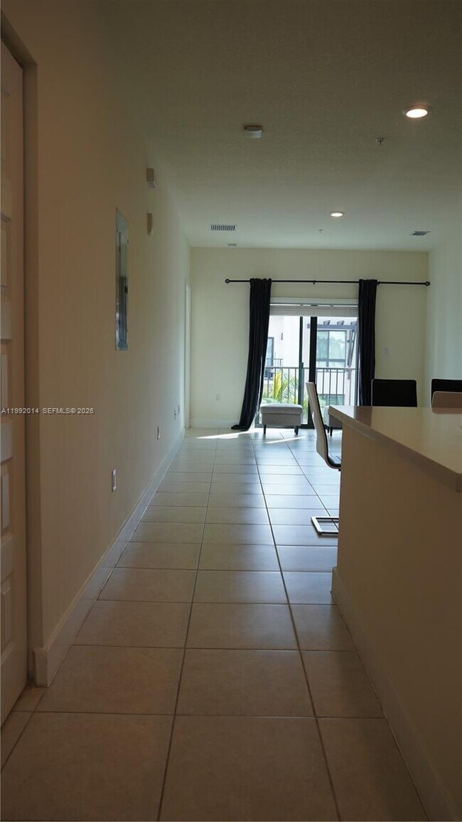 Foto del edificio - 8301 NW 41st St