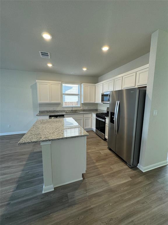 Foto del edificio - 2433 Lucy Axel Ln