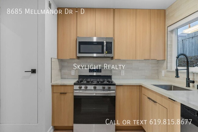 Foto del edificio - 8685 Mellmanor Dr